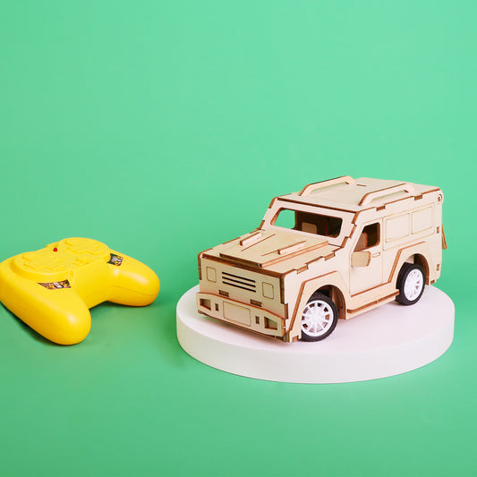 ST062 2.4GHz RC SUV Car