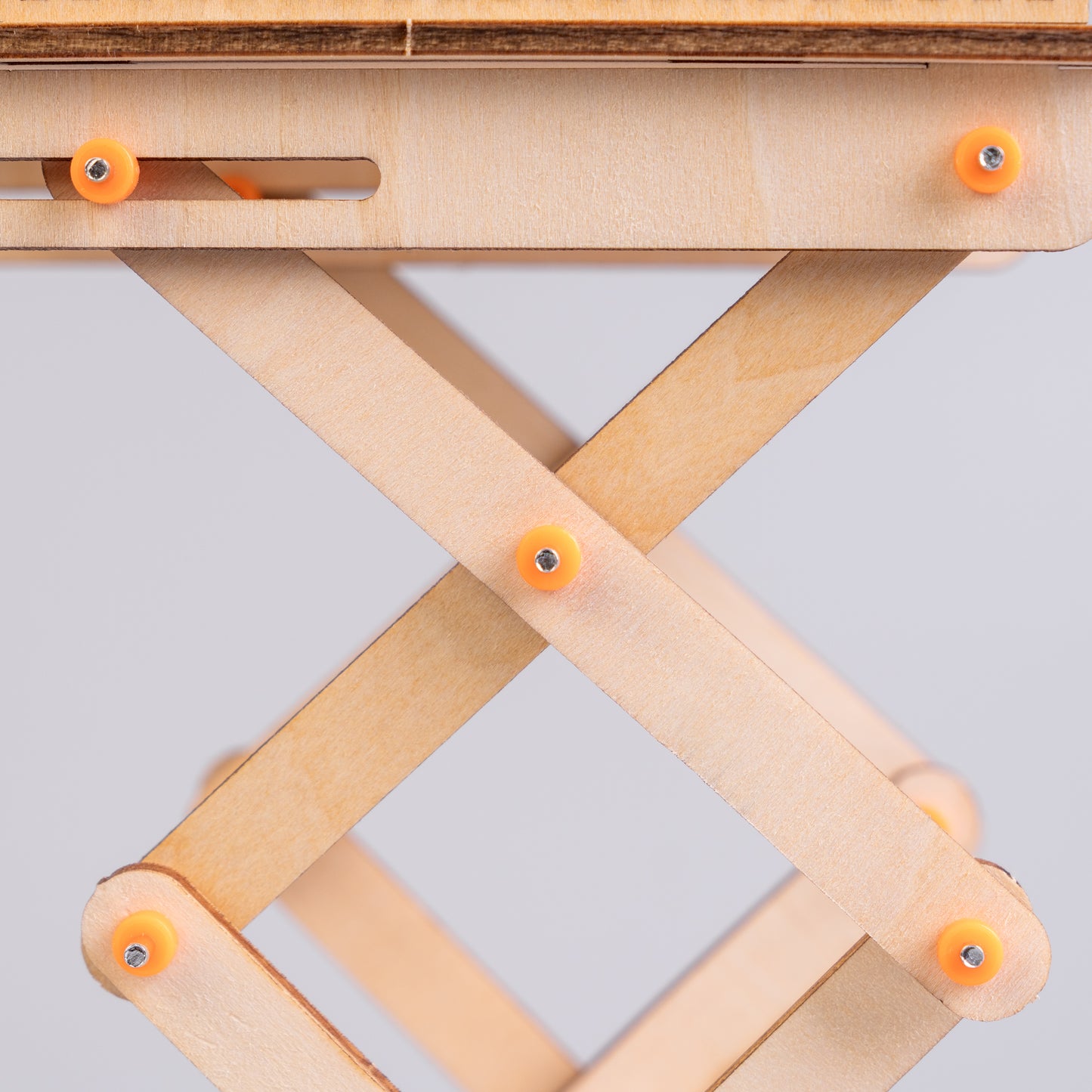 ST042 Hydraulic Scissor Lift Model Kit