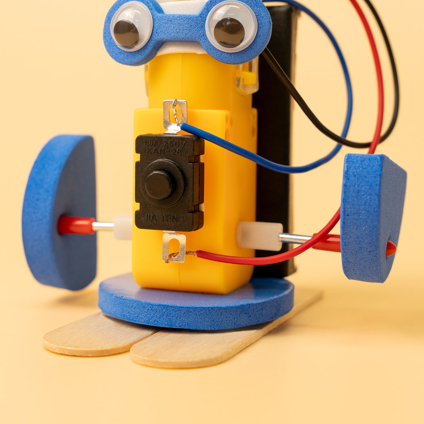 ST027 Big Foot Robot